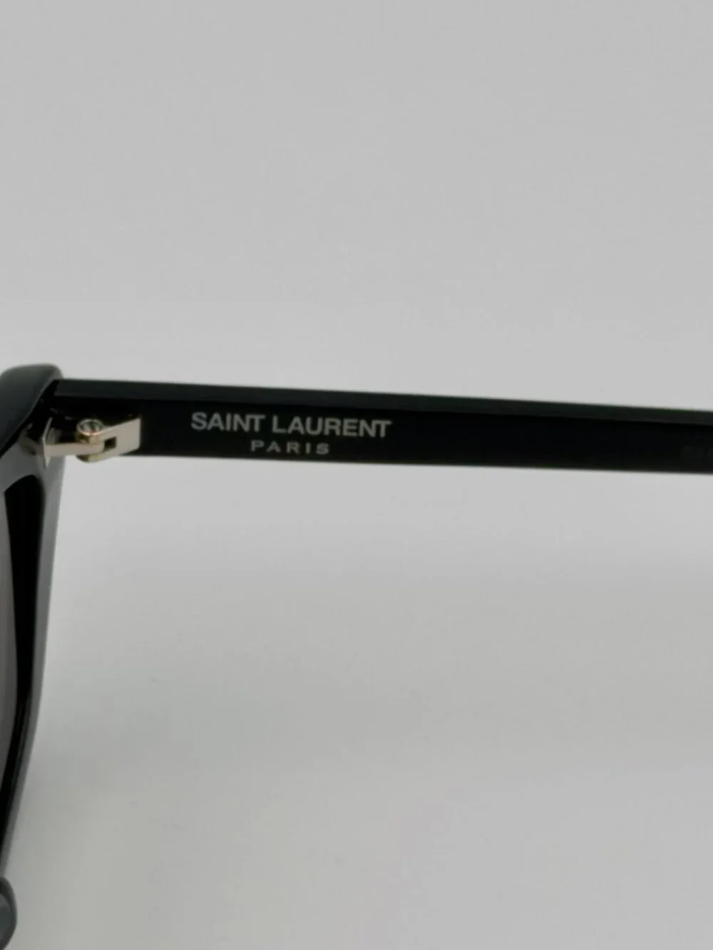 Yves Saint Laurent saint laurent